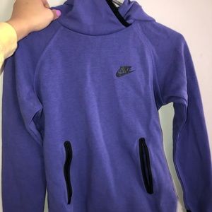 nike sweatshirt